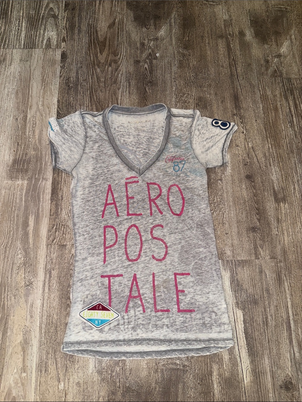 Aeropostale Gray V-Neck Tee with Pink Logo
